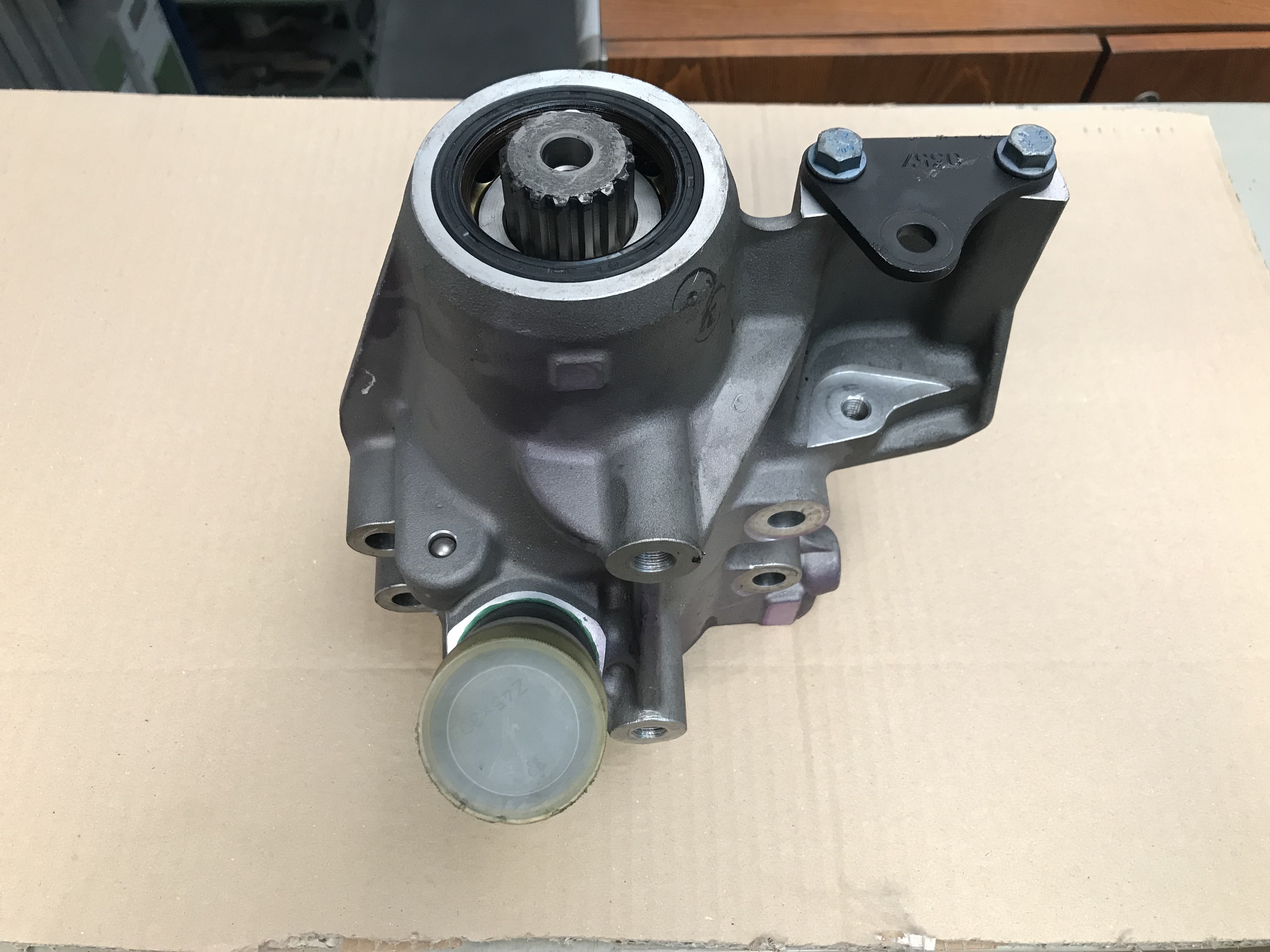 carcassa riduttore assemblaggio pompa carburante alta pressione man 51385075020